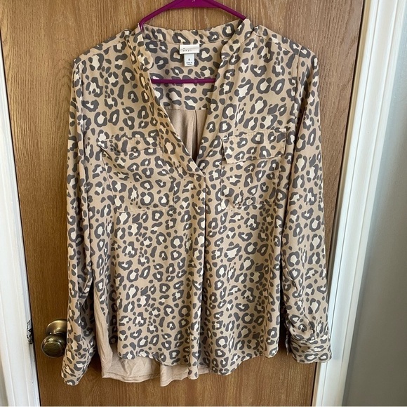 A New Day Cheetah Button Down Long Sleeve Blouse Small - Picture 1 of 6